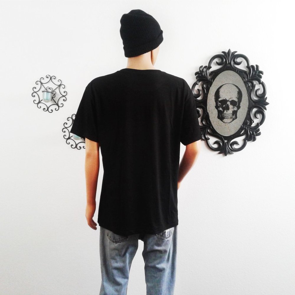 Witch Way Printed Shirt - Picture 3 of 4
